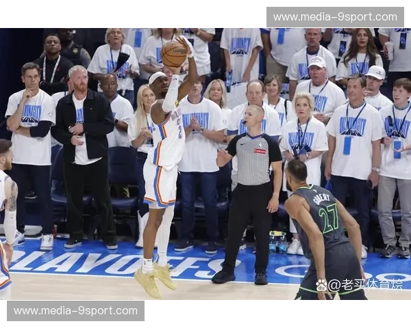 紫金王朝的加冕前夜：深度解析湖人vs热火总决赛G4，那场教科书级的防守窒息战